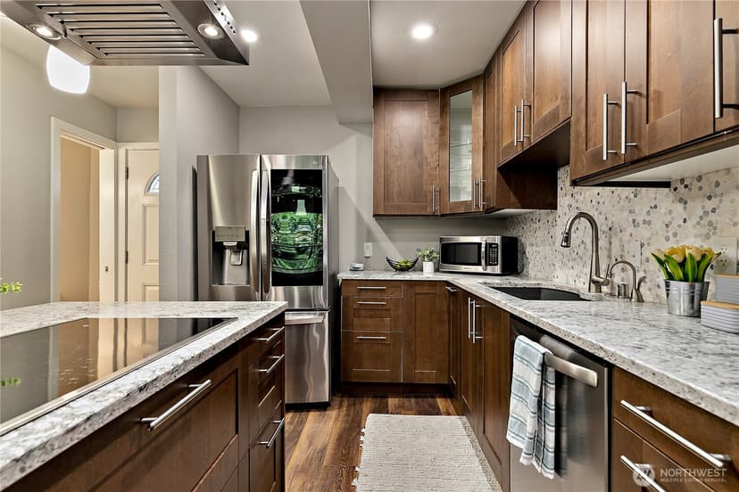 Property photo for 17014 NE 80th Street #C6, Redmond photo 12