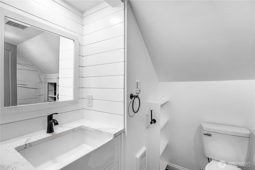 Property photo for 9402 Portland Avenue E, Tacoma photo 17