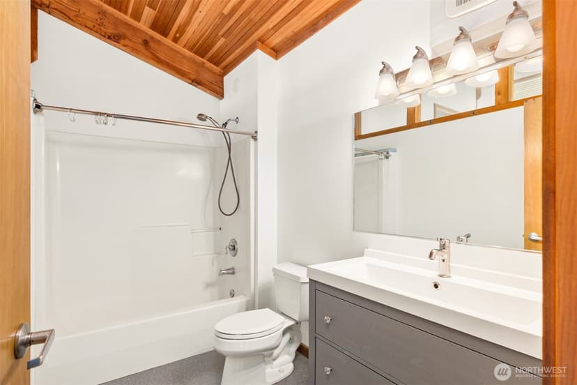 Property photo for 13984 Toad Holler PL NE, Bainbridge Island photo 29