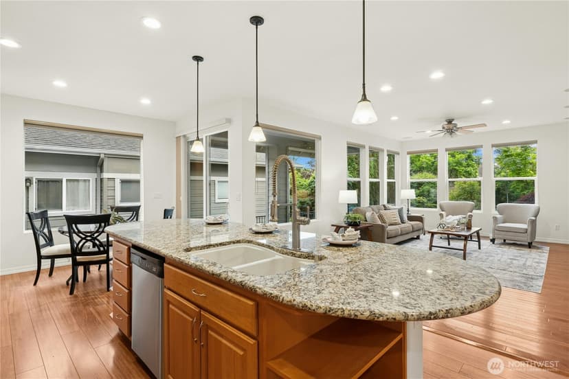 Property photo for 13443 Mahonia Place NE, Redmond photo 10