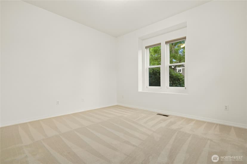 Property photo for 13443 Mahonia Place NE, Redmond photo 18
