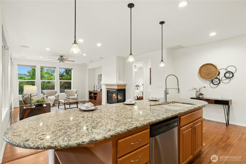 Property photo for 13443 Mahonia Place NE, Redmond photo 9