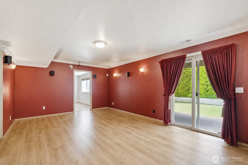 Property photo for 3011 12th Street Pl SW, Puyallup photo 27