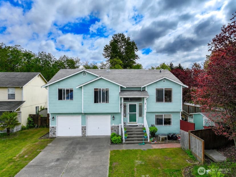 Property photo for 3011 12th Street Pl SW, Puyallup photo 2