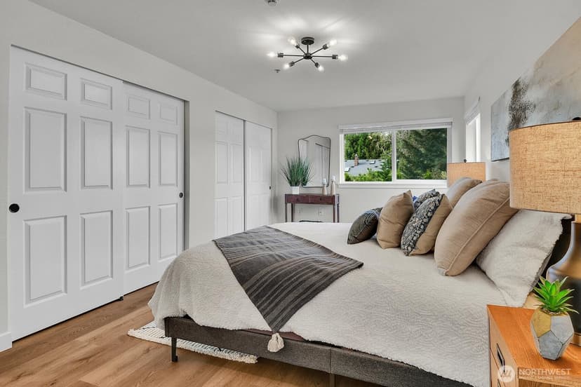 Property photo for 18523 68th Avenue NE #204, Kenmore photo 12
