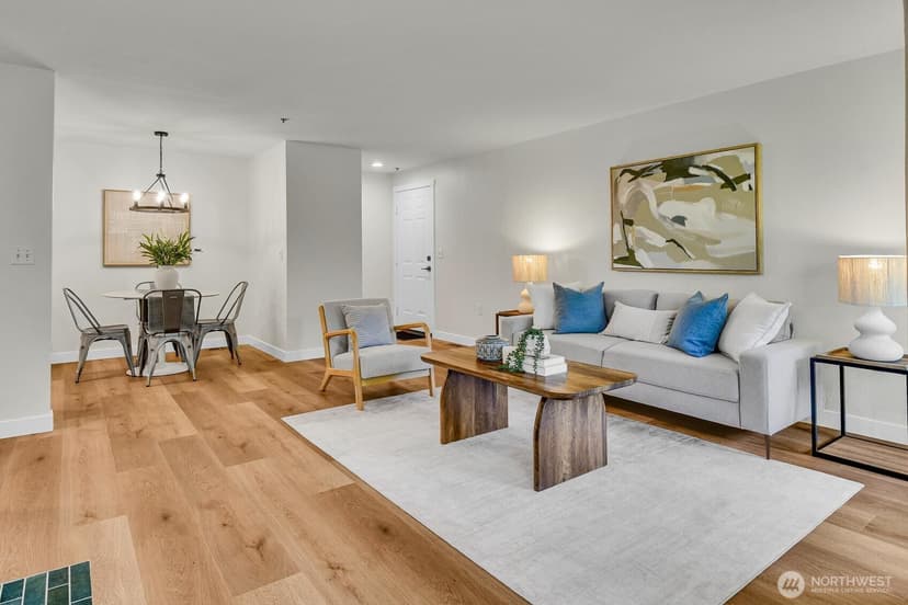 Property photo for 18523 68th Avenue NE #204, Kenmore photo 3