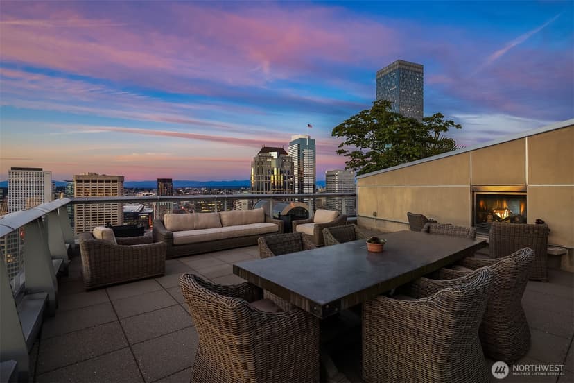 Property photo for 1521 2nd Avenue #PH3800, Seattle photo 32