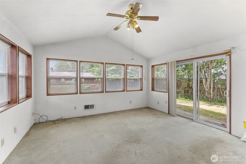 Property photo for 2709 N Street SE, Auburn photo 6
