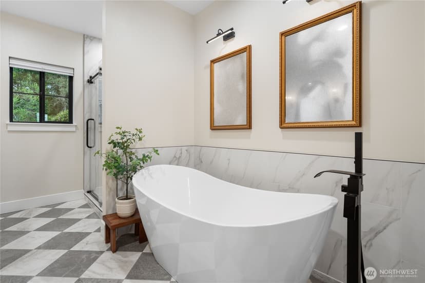 Property photo for 11016 46th Street E, Edgewood photo 24