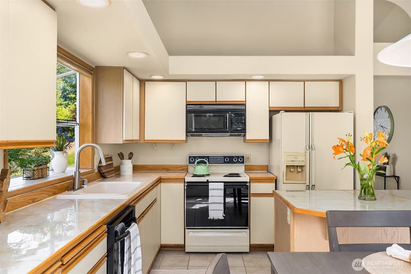 Property photo for 611 S 32nd Street, Renton photo 16