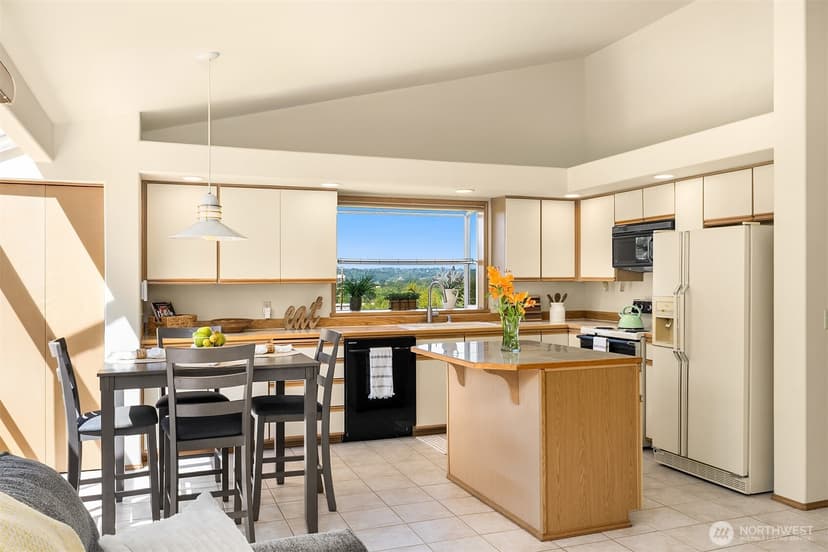 Property photo for 611 S 32nd Street, Renton photo 15
