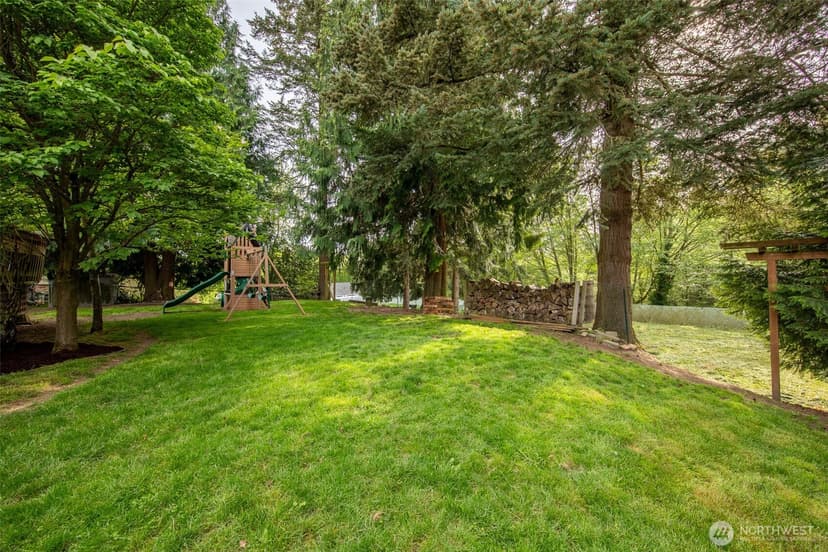 Property photo for 19312 48th Avenue W, Lynnwood photo 17