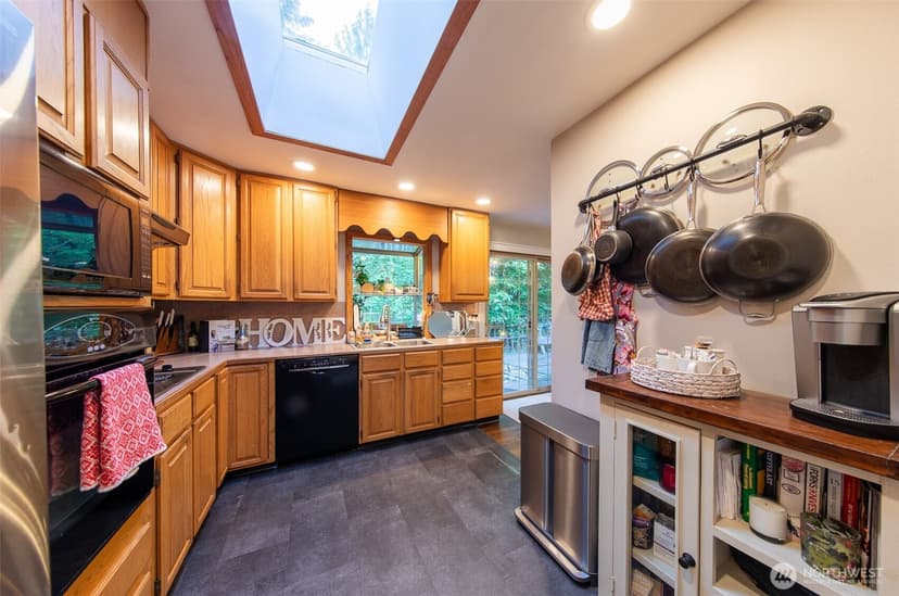 Property photo for 19312 48th Avenue W, Lynnwood photo 6
