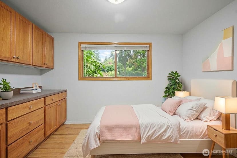 Property photo for 18415 60th Place NE, Kenmore photo 13