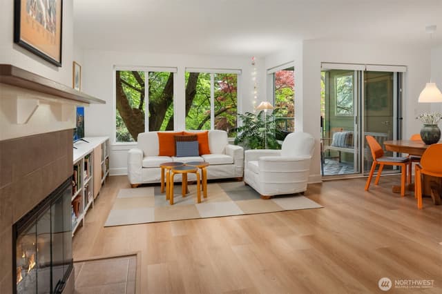 Property photo for 300 N 130th Street #8-202, Seattle photo 5
