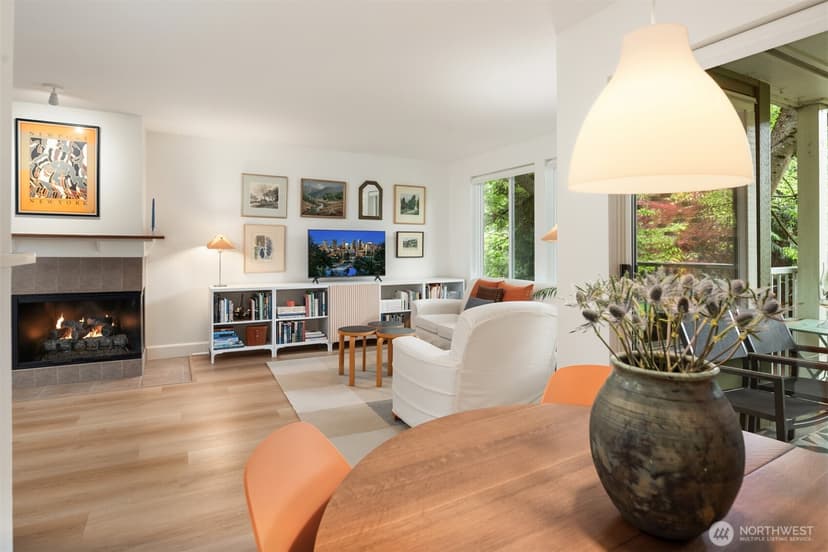Property photo for 300 N 130th Street #8-202, Seattle photo 11
