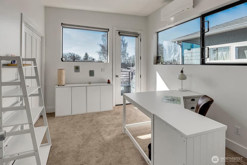 Property photo for 2660 9th Avenue W, Seattle photo 19
