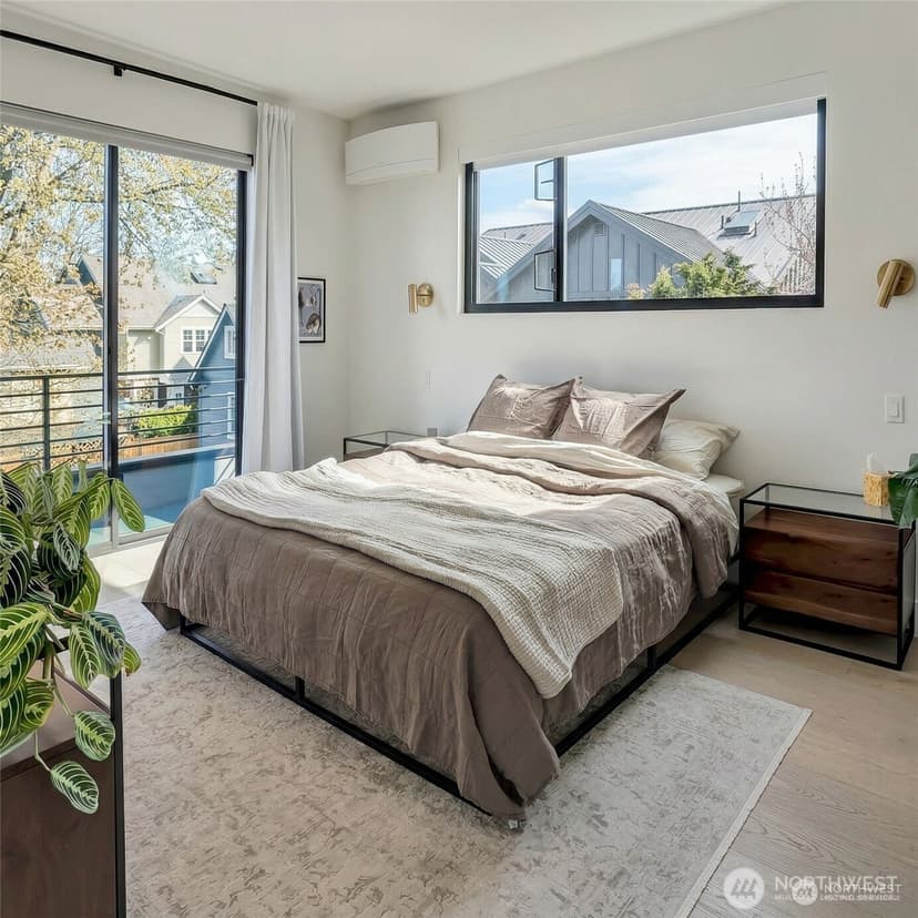 Property photo for 2660 9th Avenue W, Seattle photo 15