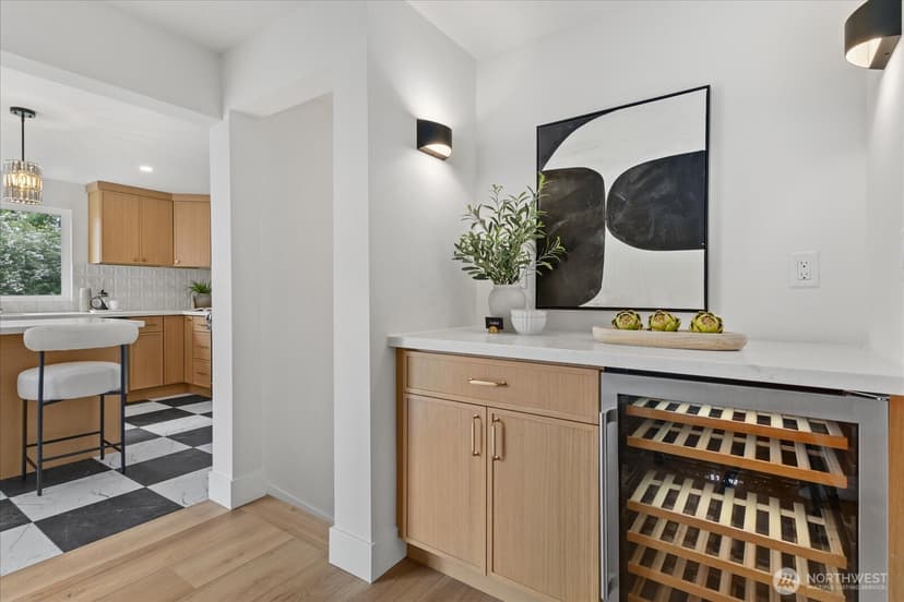 Property photo for 4238 28th Place W, Seattle photo 8
