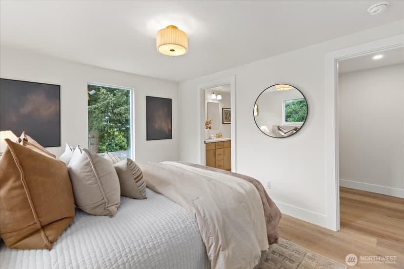 Property photo for 4238 28th Place W, Seattle photo 14