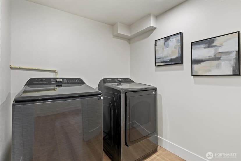 Property photo for 4238 28th Place W, Seattle photo 26