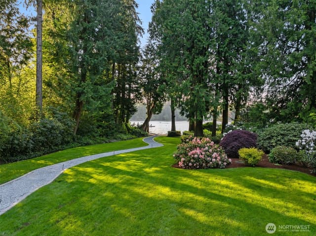 Property photo for 3718 S 334th Street, Federal Way photo 2