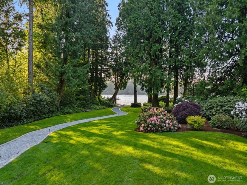 Property photo for 3718 S 334th Street, Federal Way photo 2