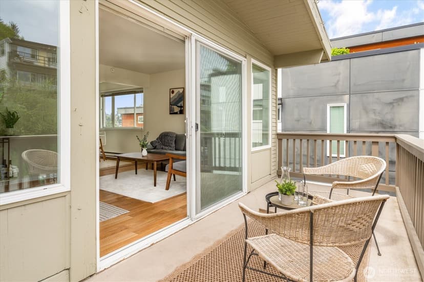 Property photo for 2552 14th Avenue W #403, Seattle photo 19