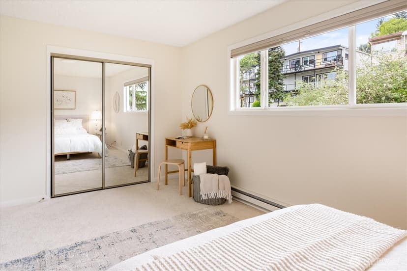 Property photo for 2552 14th Avenue W #403, Seattle photo 16