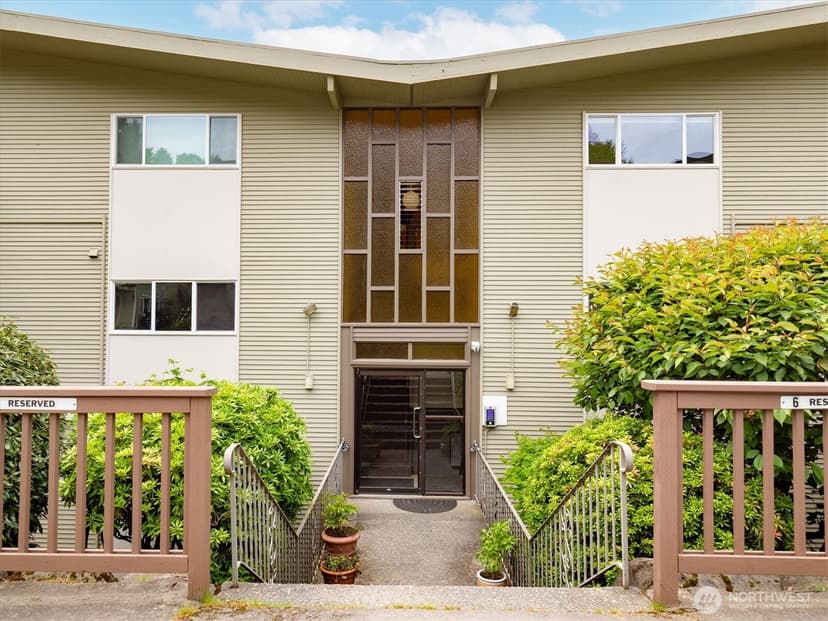 Property photo for 2552 14th Avenue W #403, Seattle photo 21
