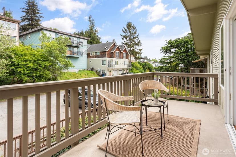 Property photo for 2552 14th Avenue W #403, Seattle photo 20