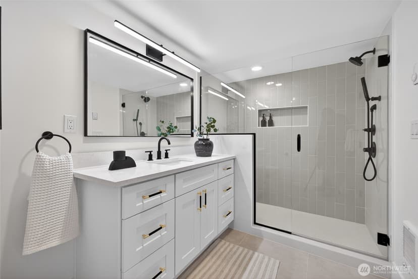 Property photo for 3402 48th Avenue SW, Seattle photo 20