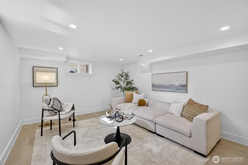Property photo for 3402 48th Avenue SW, Seattle photo 15