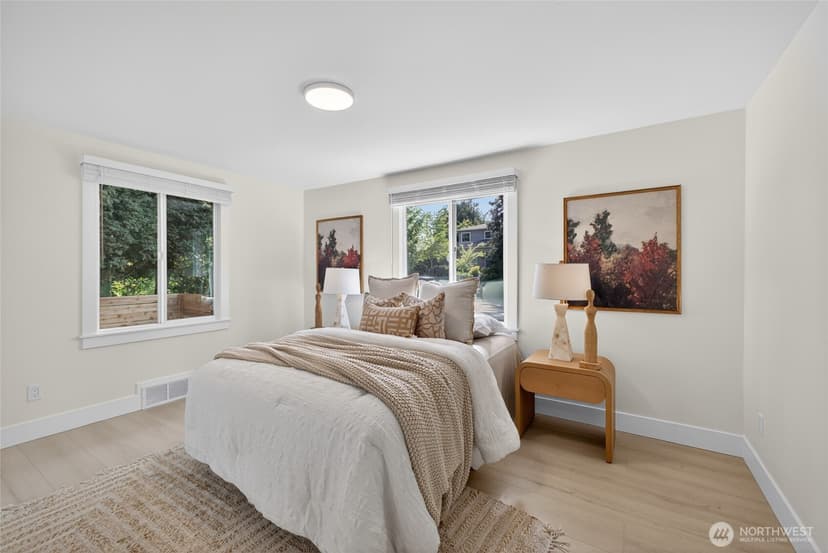 Property photo for 3402 48th Avenue SW, Seattle photo 11