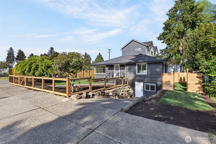 Property photo for 3402 48th Avenue SW, Seattle photo 29