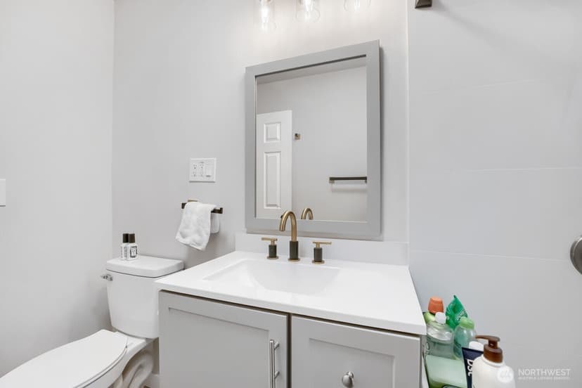 Property photo for 510 4th Ave S, Kent photo 17