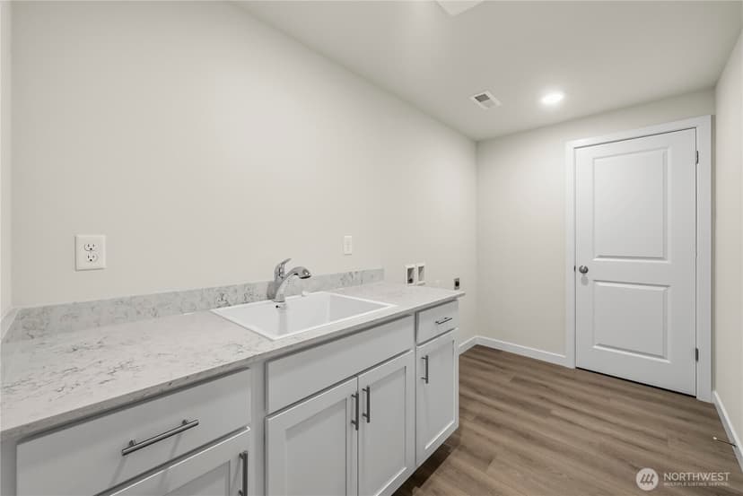 Property photo for 13906 208th Avenue E, Bonney Lake photo 32