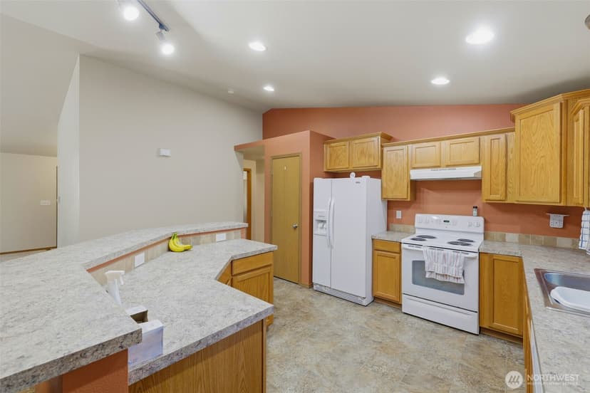 Property photo for 22022 131st Street Ct E, Bonney Lake photo 15