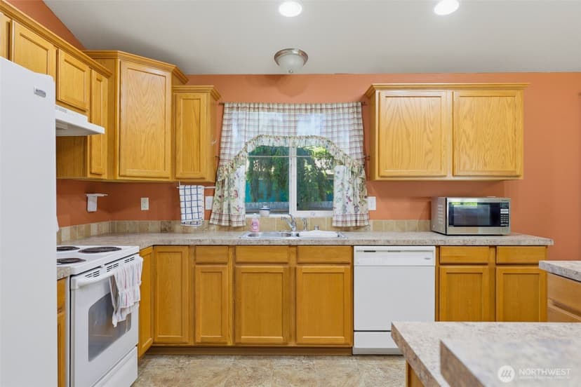 Property photo for 22022 131st Street Ct E, Bonney Lake photo 11