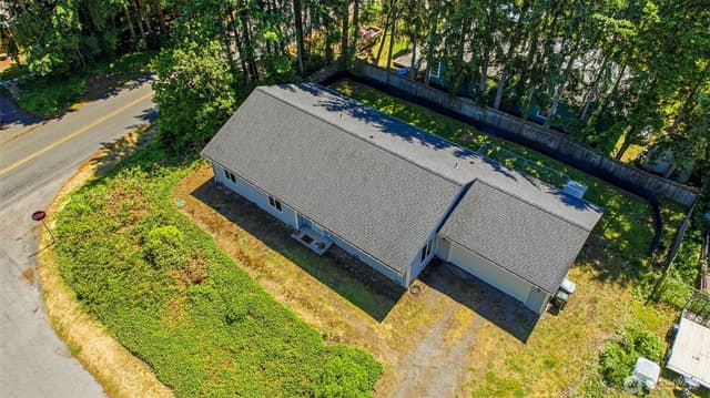Property photo for 22022 131st Street Ct E, Bonney Lake photo 5