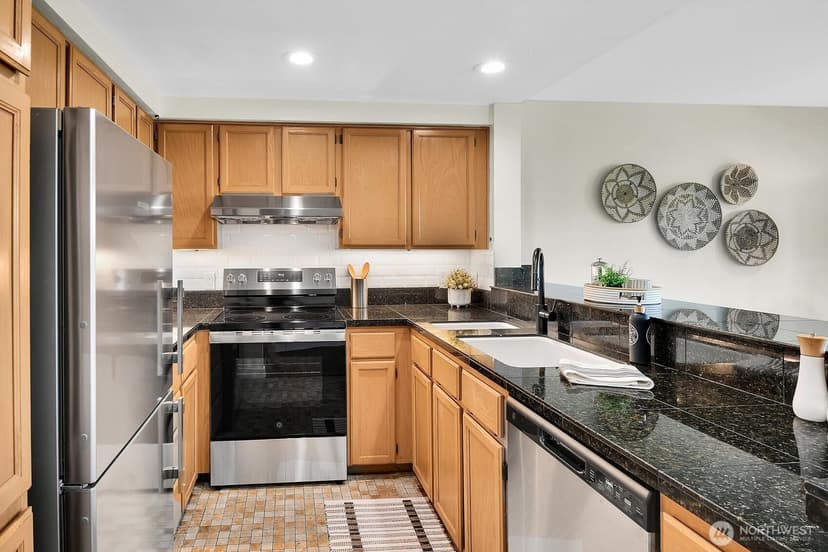 Property photo for 3420 Burke Avenue N #C107, Seattle photo 9