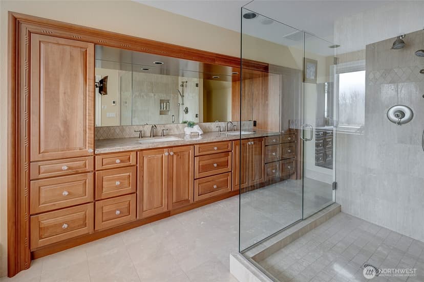 Property photo for 4911 Harbor Lane, Everett photo 26