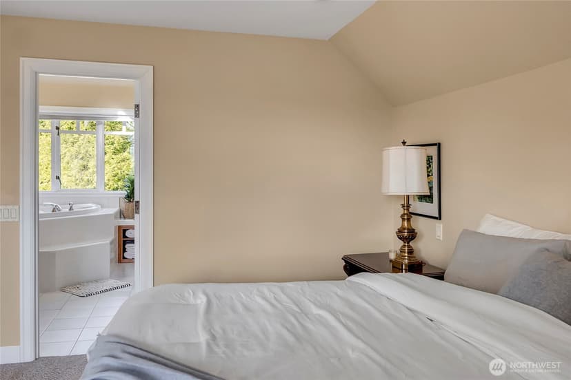 Property photo for 4911 Harbor Lane, Everett photo 19