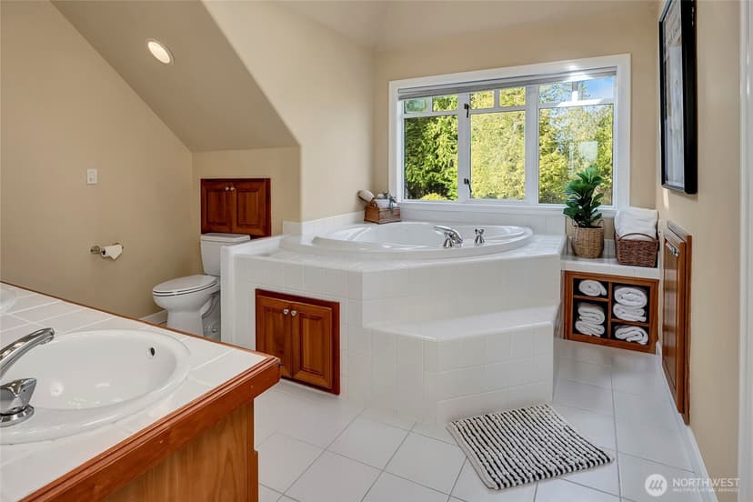 Property photo for 4911 Harbor Lane, Everett photo 22