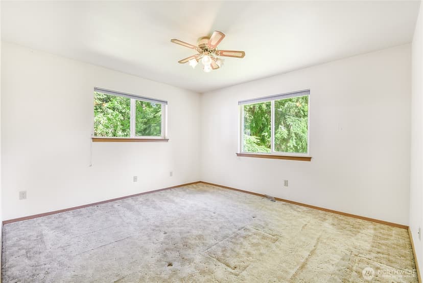 Property photo for 18526 320th Avenue NE, Duvall photo 12