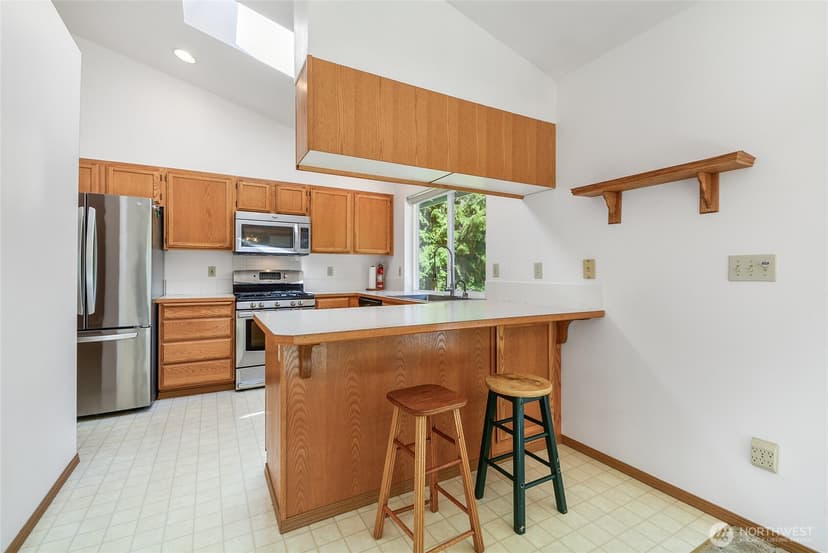 Property photo for 18526 320th Avenue NE, Duvall photo 6