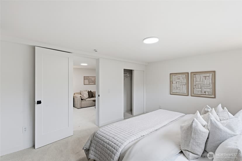 Property photo for 11255 Roseberg Avenue S, Seattle photo 14