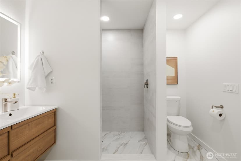 Property photo for 11255 Roseberg Avenue S, Seattle photo 10