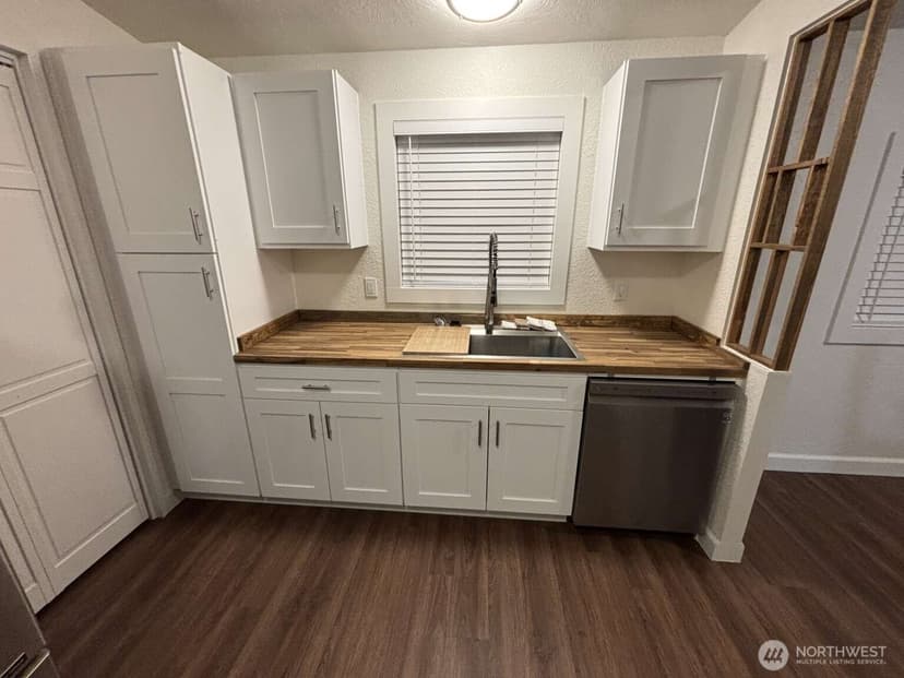 Property photo for 12615 NE 189th Street, Bothell photo 12