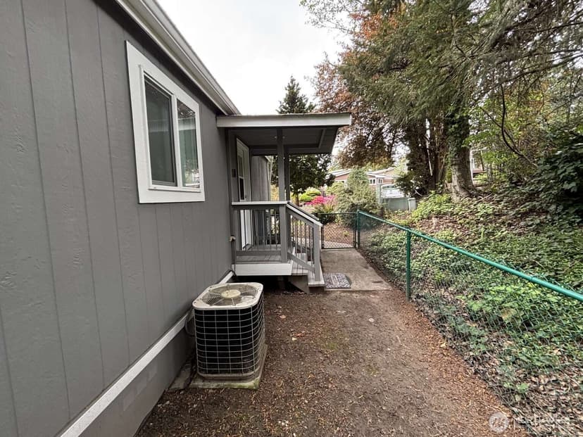 Property photo for 12615 NE 189th Street, Bothell photo 7